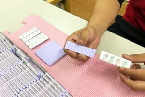 就労継続支援B型文房具の作業
